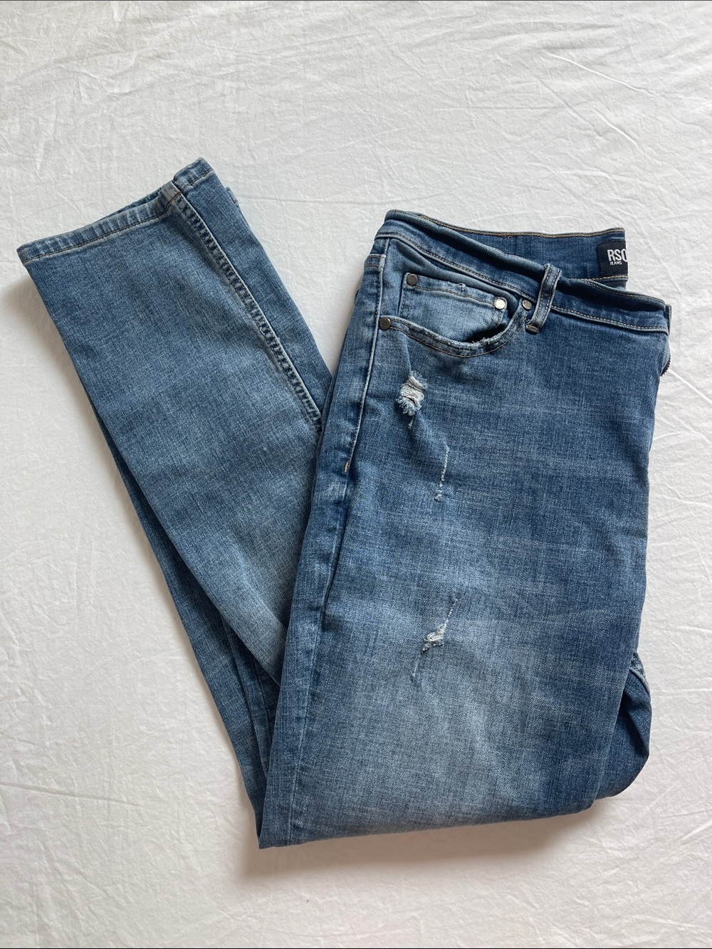 RSQ Men’s Medium Blue Slim Taper Distressed Jeans